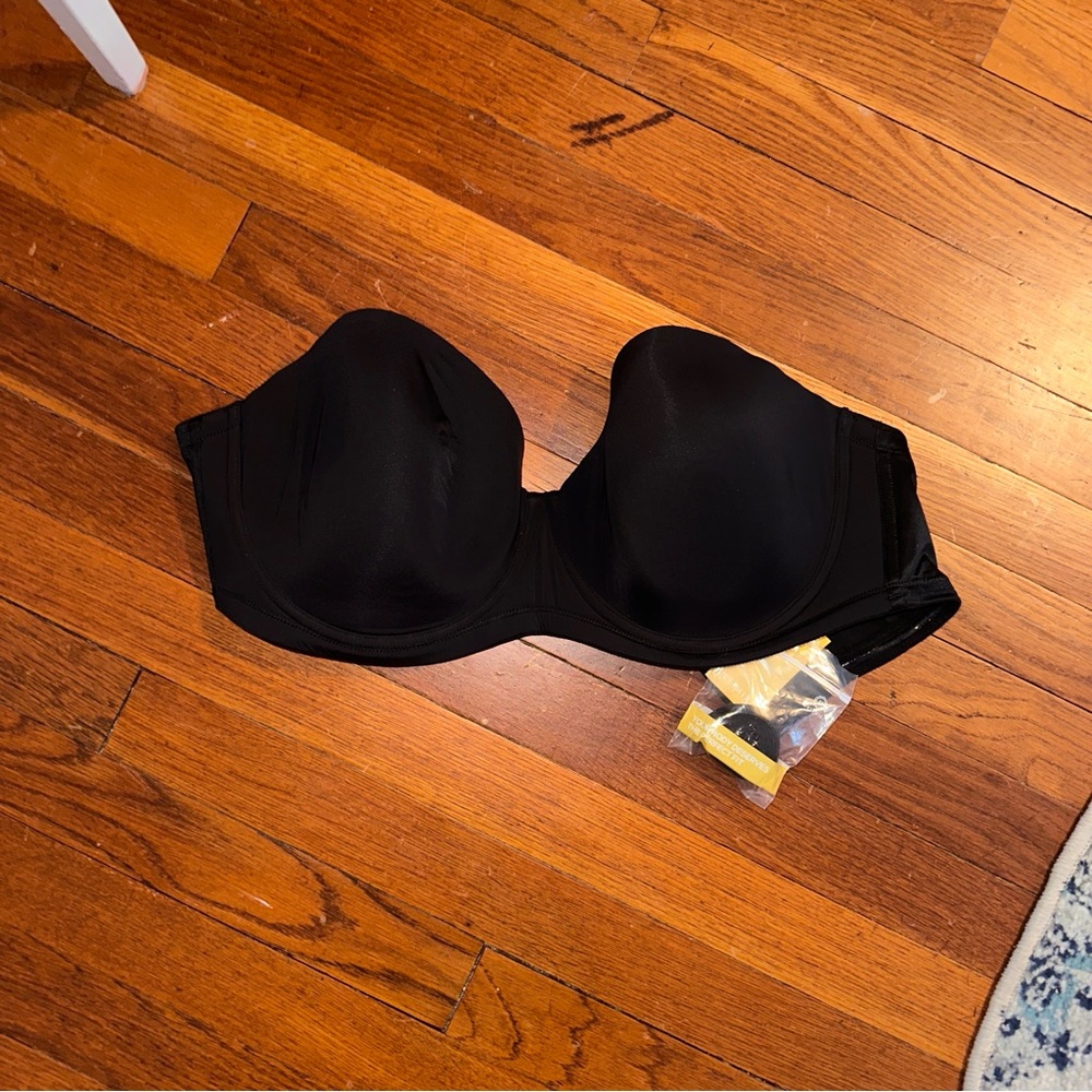 Black Strapless Convertible Bra